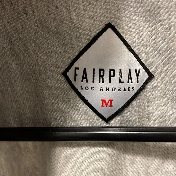 FairPlay size medium zip up flannel - Picture 4 of 5